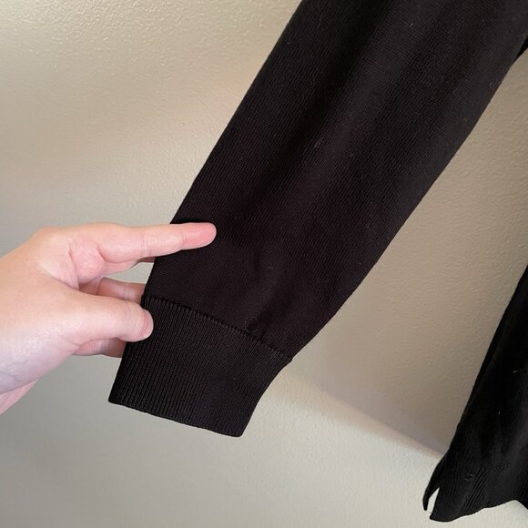 Talbots Petite Women LP Black Knit V-Neck Button Up Raglan Girlfriend Cardigan - Picture 4 of 11